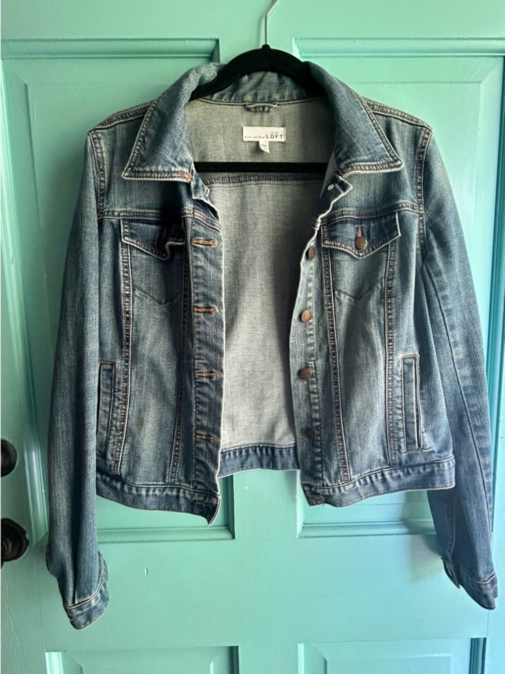 LOFT Women's Light Blue Denim Jacket